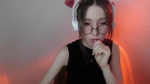 Hannaolotl online show from April 30, 2026, 10:32 am
