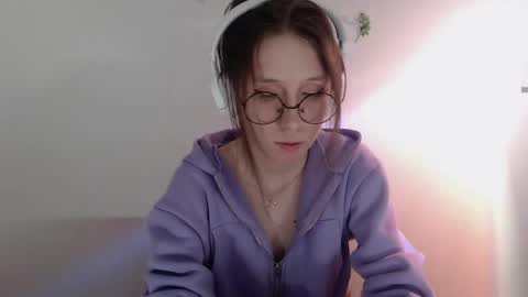 Snapshot of _hanna_moon_ chatting on May 18, 2026, 1:17 pm Hannaolotl online show from May 18, 2026, 1:17 pm