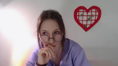 Snapshot of _hanna_moon_ chatting on May 30, 2026, 5:43 pm Hannaolotl online show from May 30, 2026, 5:43 pm