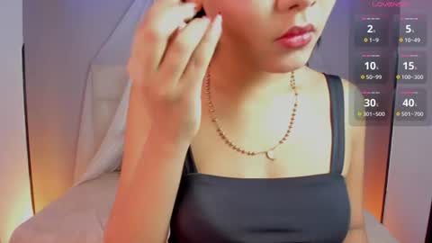 Hanna Botero online show from June 30, 2026, 6:31 pm