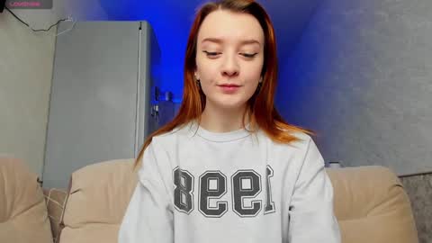 Snapshot of _hey_scarlett_ chatting on December 6, 2024, 4:14 am _hey_scarlett_ online show from December 6, 2024, 4:14 am