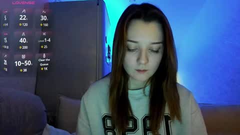 Snapshot of _hey_scarlett_ chatting on December 17, 2024, 12:43 pm _hey_scarlett_ online show from December 17, 2024, 12:43 pm