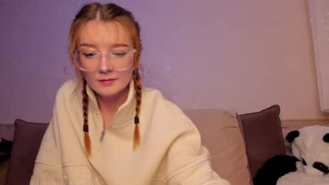 Snapshot of _hey_scarlett_ chatting on January 17, 2025, 8:11 pm _hey_scarlett_ online show from January 17, 2025, 8:11 pm