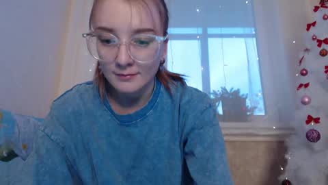 Snapshot of _hey_scarlett_ chatting on January 27, 2025, 2:10 am _hey_scarlett_ online show from January 27, 2025, 2:10 am