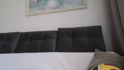 Snapshot of _hidden_frommymoom_ chatting on May 4, 2026, 7:37 am Criss4u online show from May 4, 2026, 7:37 am