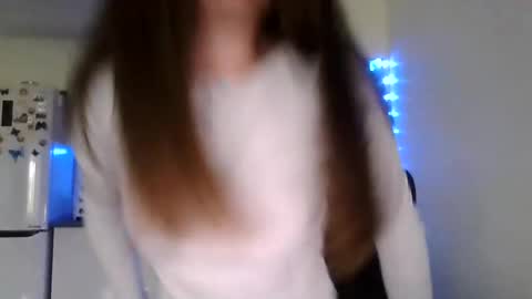 Snapshot of _hidden_frommymoom_ chatting on June 21, 2026, 11:13 am Criss4u online show from June 21, 2026, 11:13 am