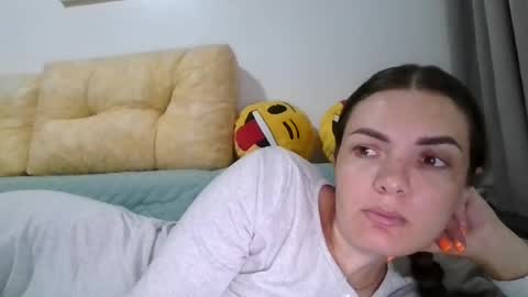 Snapshot of _hidden_frommymoom_ chatting on July 14, 2026, 5:07 pm Criss4u online show from July 14, 2026, 5:07 pm