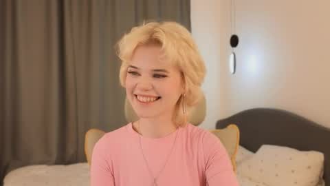 Snapshot of _honnyland chatting on June 4, 2026, 1:06 pm Alisha online show from June 4, 2026, 1:06 pm