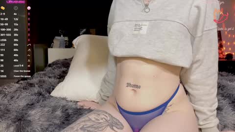 Snapshot of _horny_makima_ chatting on January 6, 2025, 5:59 pm _horny_makima_ online show from January 6, 2025, 5:59 pm