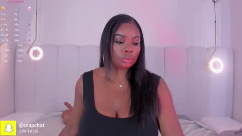 Snapshot of _huge_boobs_ebony chatting on November 26, 2025, 7:26 pm Darlis online show from November 26, 2025, 7:26 pm