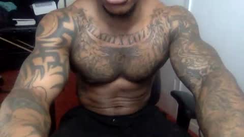 Snapshot of _infamous_ chatting on December 22, 2024, 6:48 pm Tatted34 aka PimpDaddy SlickDick online show from December 22, 2024, 6:48 pm