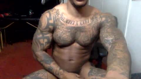 Snapshot of _infamous_ chatting on January 16, 2025, 8:36 pm Tatted34 aka PimpDaddy SlickDick online show from January 16, 2025, 8:36 pm