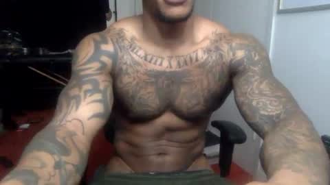 Snapshot of _infamous_ chatting on January 28, 2025, 7:00 pm Tatted34 aka PimpDaddy SlickDick online show from January 28, 2025, 7:00 pm