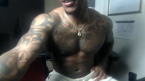 Snapshot of _infamous_ chatting on March 31, 2026, 4:57 am Tatted34 aka PimpDaddy SlickDick online show from March 31, 2026, 4:57 am