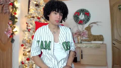 Snapshot of _jaay77 chatting on January 3, 2025, 5:10 pm Jay online show from January 3, 2025, 5:10 pm