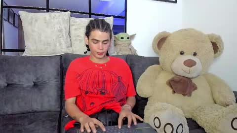 Snapshot of _jaay77 chatting on January 14, 2025, 6:02 am Jay online show from January 14, 2025, 6:02 am