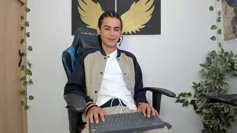 Snapshot of _jaay77 chatting on January 29, 2025, 7:32 pm Jay online show from January 29, 2025, 7:32 pm