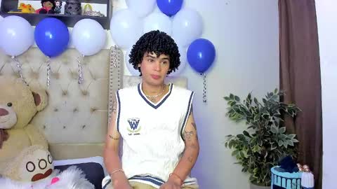 Snapshot of _jaay77 chatting on February 9, 2025, 10:43 pm Jay online show from February 9, 2025, 10:43 pm