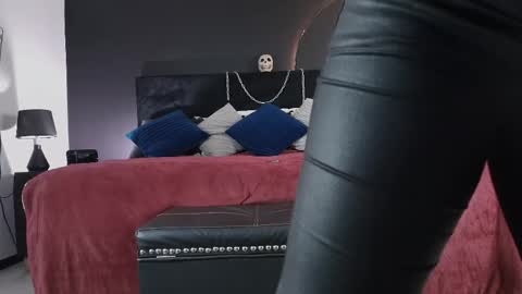 Snapshot of _jade_16 chatting on May 9, 2026, 11:48 am Miss Jade online show from May 9, 2026, 11:48 am