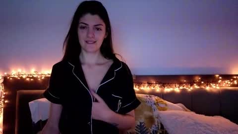 _just_a_simple_girl online show from February 6, 2026, 2:09 pm