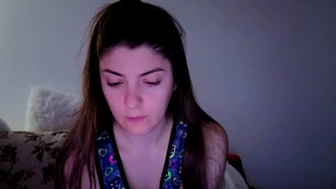 Snapshot of _just_a_simple_girl chatting on June 5, 2026, 6:52 am _just_a_simple_girl online show from June 5, 2026, 6:52 am