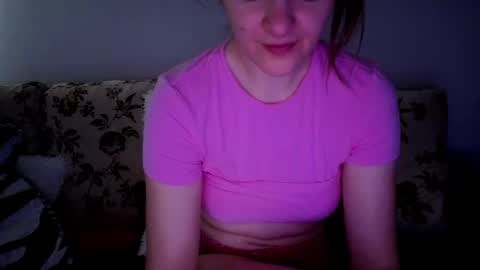 Snapshot of _just_a_simple_girl chatting on June 7, 2026, 5:00 am _just_a_simple_girl online show from June 7, 2026, 5:00 am