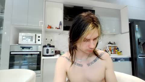Snapshot of _just_funk_ chatting on June 14, 2026, 2:24 am My song - online show from June 14, 2026, 2:24 am