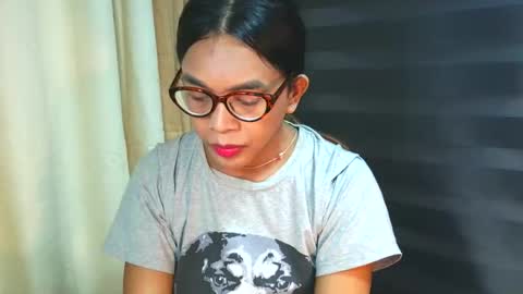 _karie_ online show from April 30, 2026, 9:04 am