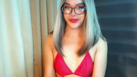 _karie_ online show from May 1, 2026, 8:24 pm