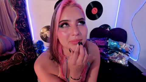 Snapshot of _karine01 chatting on January 31, 2025, 3:20 am _karine01 online show from January 31, 2025, 3:20 am