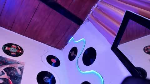 _karine01 online show from March 8, 2025, 7:49 am