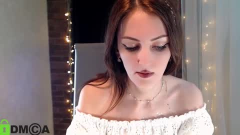  karolina online show from January 8, 2025, 6:20 pm