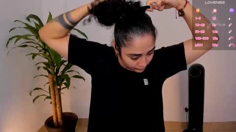 Snapshot of _kat_1 chatting on November 30, 2025, 7:51 pm online show from November 30, 2025, 7:51 pm