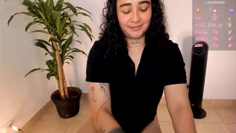 Snapshot of _kat_1 chatting on December 3, 2025, 10:30 pm online show from December 3, 2025, 10:30 pm