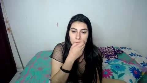 kateryn online show from April 19, 2026, 3:33 pm