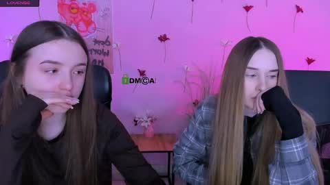 _kellykitten_ online show from April 30, 2026, 9:04 am