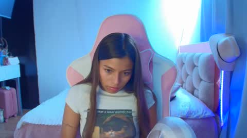 khloe sweet online show from April 27, 2026, 2:26 pm