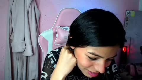 Snapshot of _khloe_sweet chatting on July 17, 2026, 5:18 pm khloe sweet online show from July 17, 2026, 5:18 pm