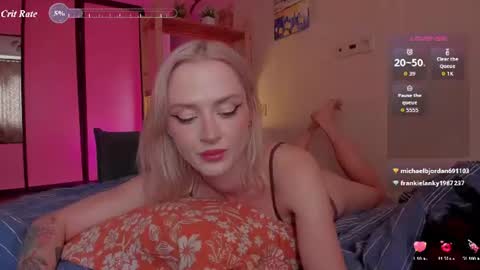 Snapshot of _kiki_pie chatting on August 7, 2026, 8:16 am Kiara 0100 - 0700 UTC almost every day online show from August 7, 2026, 8:16 am