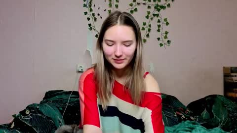 _kikiclark_ online show from December 20, 2025, 9:38 am