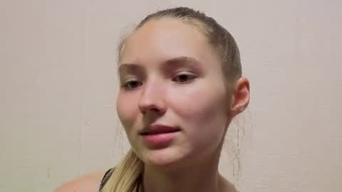 _kikiclark_ online show from July 9, 2026, 6:45 pm