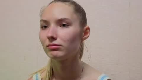 _kikiclark_ online show from July 10, 2026, 7:16 pm