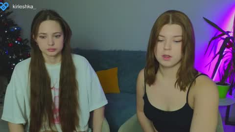 Snapshot of _kirieshka chatting on January 8, 2025, 11:21 am Molly Emily online show from January 8, 2025, 11:21 am