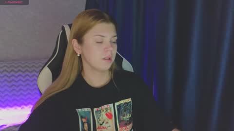 Snapshot of _kirieshka chatting on September 19, 2025, 6:52 pm Molly Emily online show from September 19, 2025, 6:52 pm