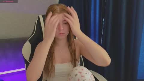 Snapshot of _kirieshka chatting on October 8, 2025, 10:13 am Molly Emily online show from October 8, 2025, 10:13 am