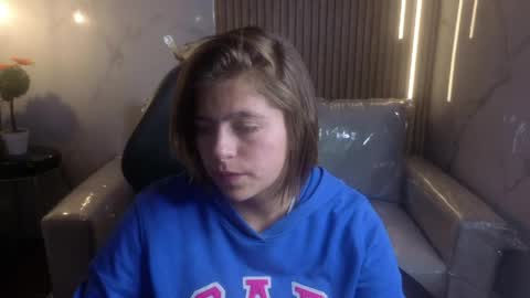 Snapshot of _kitten_1 chatting on May 10, 2026, 4:28 am _kitten_1 online show from May 10, 2026, 4:28 am