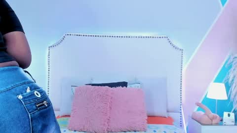 Snapshot of _krystal_cambell chatting on May 10, 2026, 12:32 pm _krystal_cambell online show from May 10, 2026, 12:32 pm