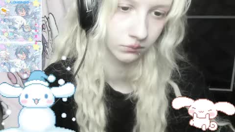 Snapshot of _kuroneeko_ chatting on February 15, 2025, 6:23 pm kuro online show from February 15, 2025, 6:23 pm