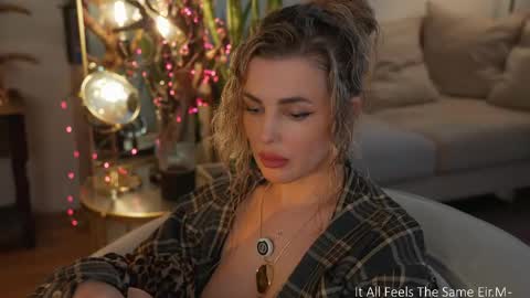 Snapshot of _lady__m_ chatting on June 2, 2026, 6:26 am _lady__m_ online show from June 2, 2026, 6:26 am