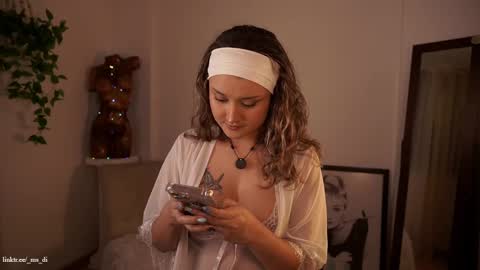 Snapshot of _lady_di chatting on October 23, 2025, 3:28 am Not on OF Some stuff for sale online show from October 23, 2025, 3:28 am